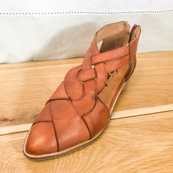 Free People Shoes - Free People wanderlust flats NWT